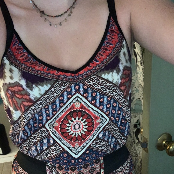 Patterned Romper - Picture 2 of 4